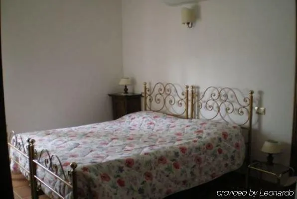 Fullino Nero Apartment Siena Italy